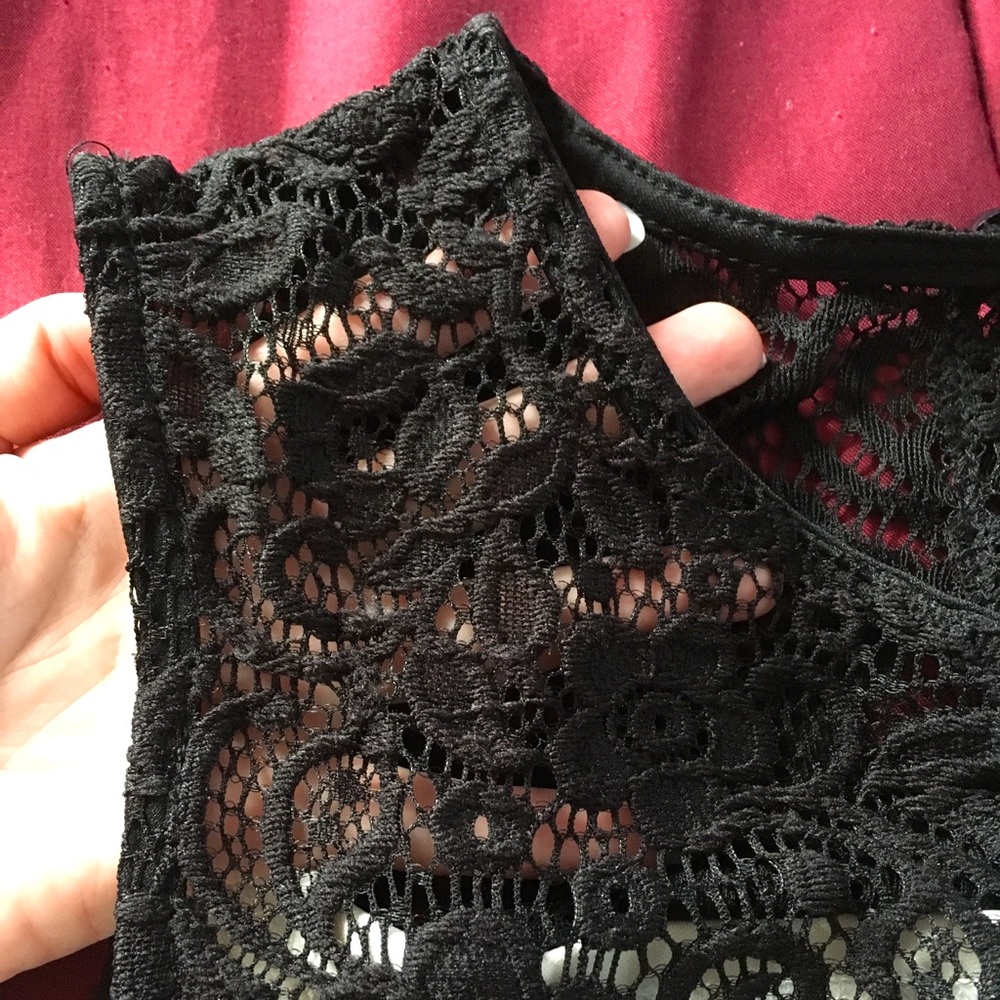 Black and Cream Lace Dress - Picture 4 of 7